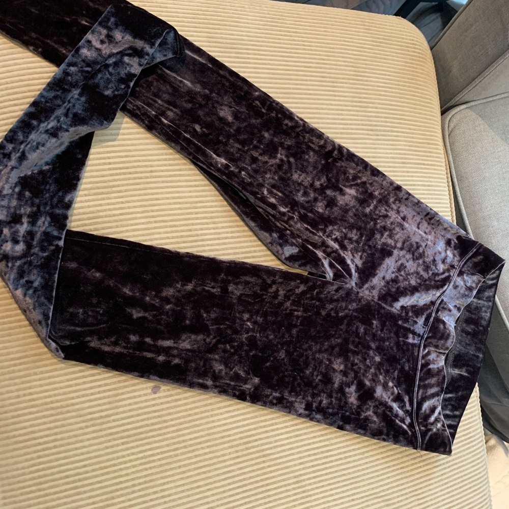 AE grey crushed velvet leggings